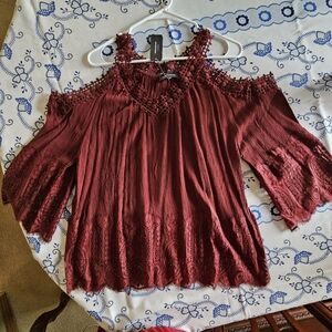 Warehouse One Women's Cold Shoulder Lace Top - Burgundy Size XL  NWT